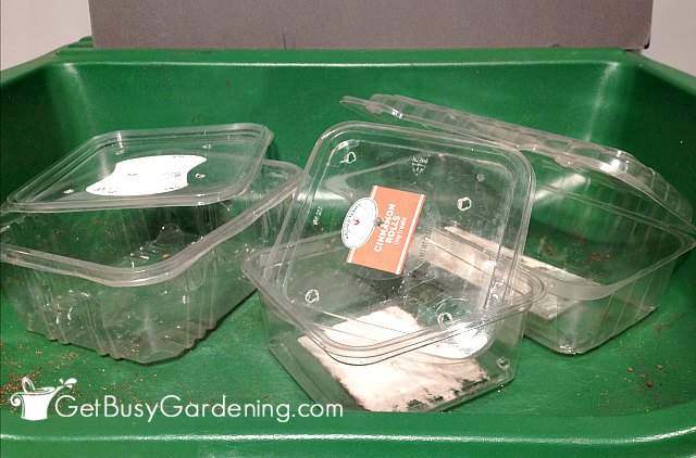 Plastic containers from bakery goods