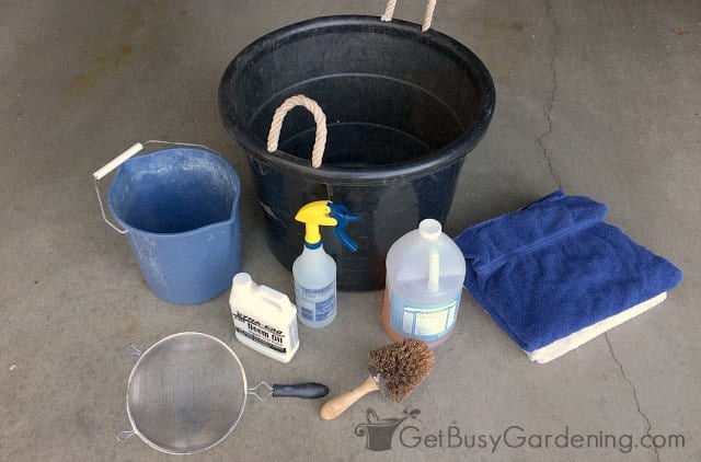 Supplies for soaking plants in soapy water