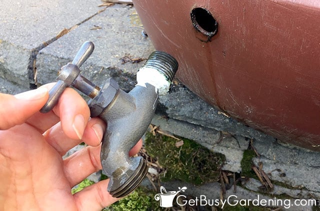 Removing the spigot from my rain barrel