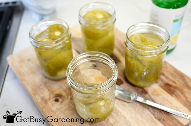 Filling canning jars with tomatillos